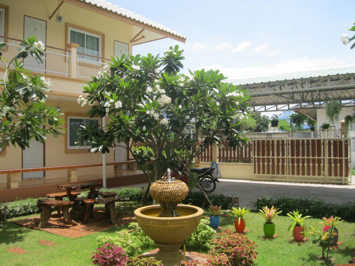 2N Guesthouse Phetchaburi Esterno foto