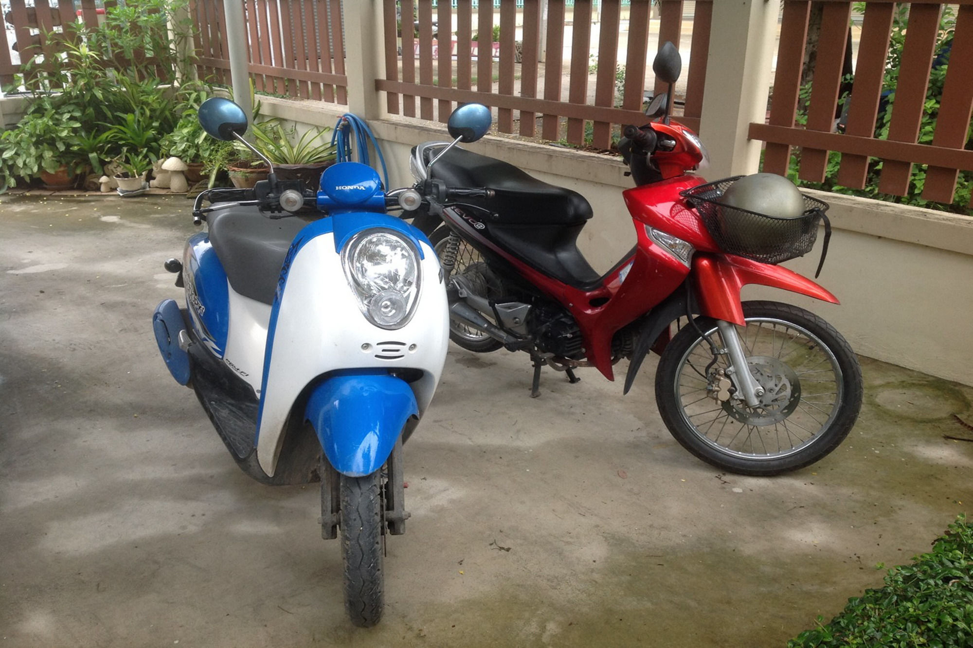 2N Guesthouse Phetchaburi Esterno foto