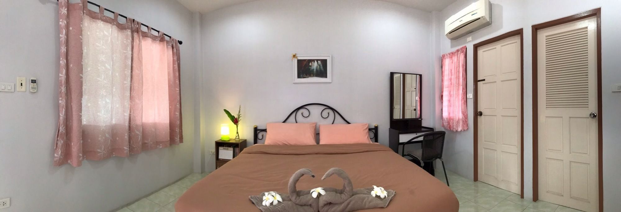 2N Guesthouse Phetchaburi Esterno foto