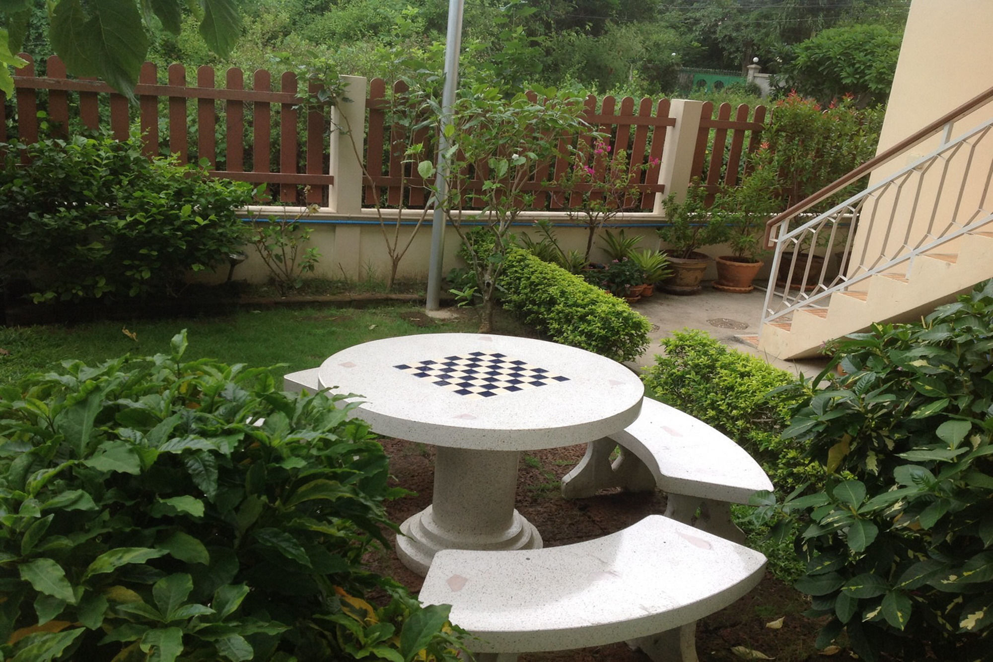 2N Guesthouse Phetchaburi Esterno foto